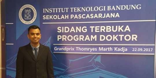 Mendengar cerita bahagia orangtua Grandprix, Doktor termuda RI di Desa Tarus