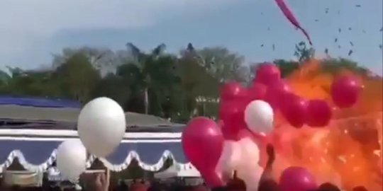 Balon helium di UMM meledak karena disulut korek api