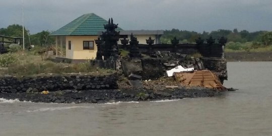 Banjir hancurkan sejumlah pura dan Pelabuhan Gunaksa Klungkung