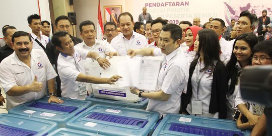 Hary Tanoe bangga Perindo jadi partai pertama daftar peserta Pemilu ke KPU