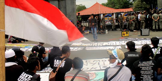 Demo tolak PLTP Baturraden di kantor Bupati Banyumas berakhir ricuh