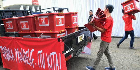 Resmi daftar ke KPU, PSI bawa 150 kontainer berkas