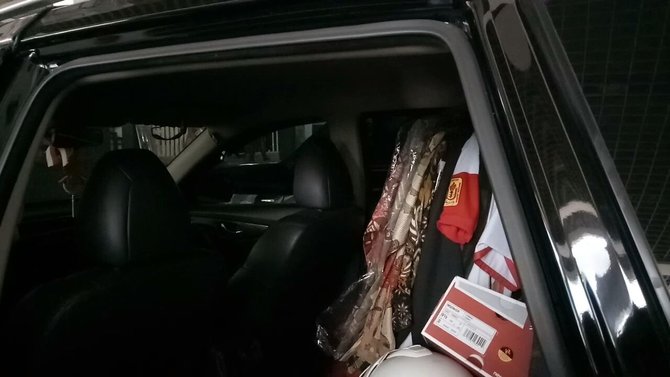 djarot berkemas dari balai kota dki