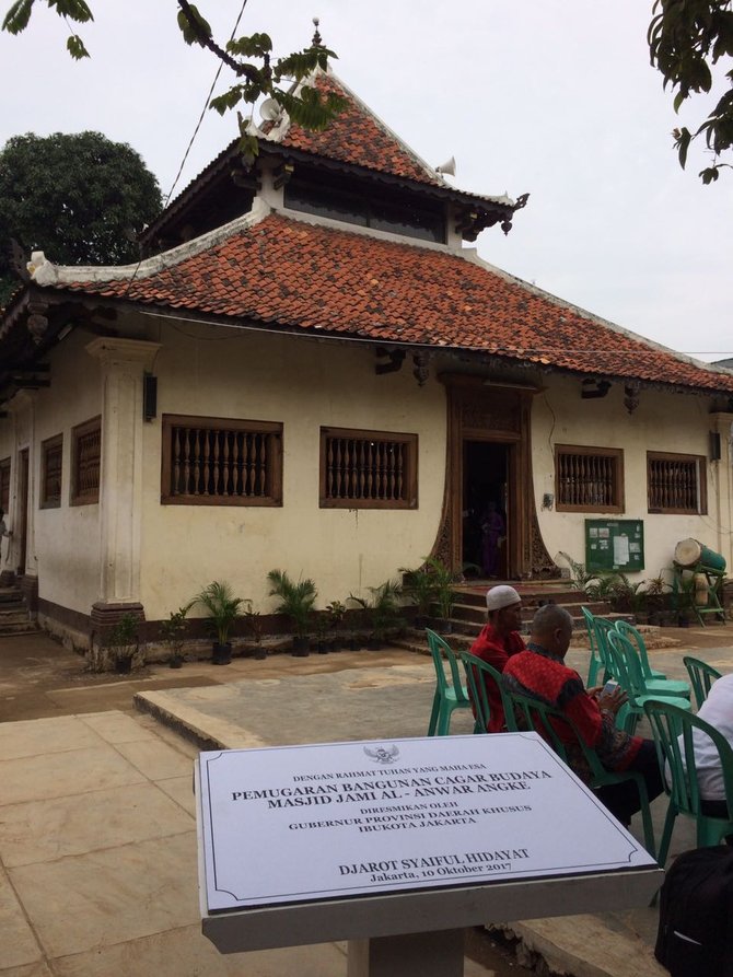 djarot resmikan revitalisasi masjid angke