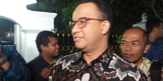 Luhut lanjutkan reklamasi, Anies bilang 'saya nanggapinya Senin saja'