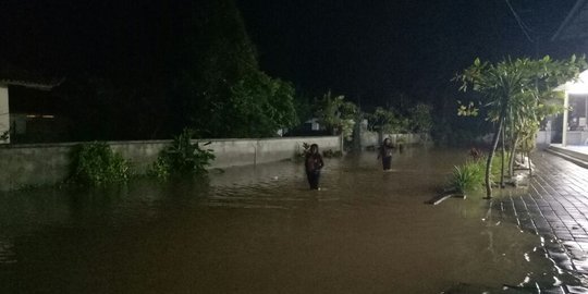 30 Rumah di Jembrana terendam banjir, jalur Denpasar-Gilimanuk macet