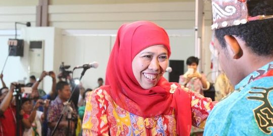 Dukungan Pilgub Jatim belum cukup, Khofifah tunda lapor Jokowi