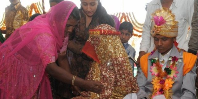 India tetapkan pernikahan dengan anak di bawah umur adalah pemerkosaan.