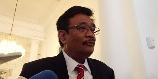 Djarot belum pastikan hadiri pelantikan Anies-Sandi di Istana