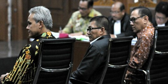 Sidang korupsi e-KTP, Ganjar kembali ditanya soal bagi-bagi uang di DPR