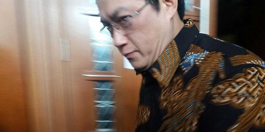 Pengakuan kakak Andi Narogong 23 kali beli mobil karena bosan