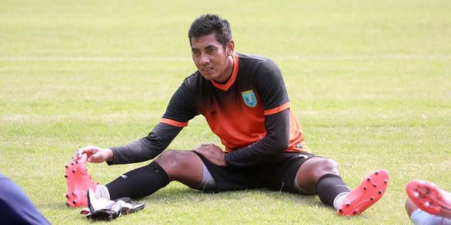 Jenazah Kiper Persela Choirul Huda dibawa ke rumah duka