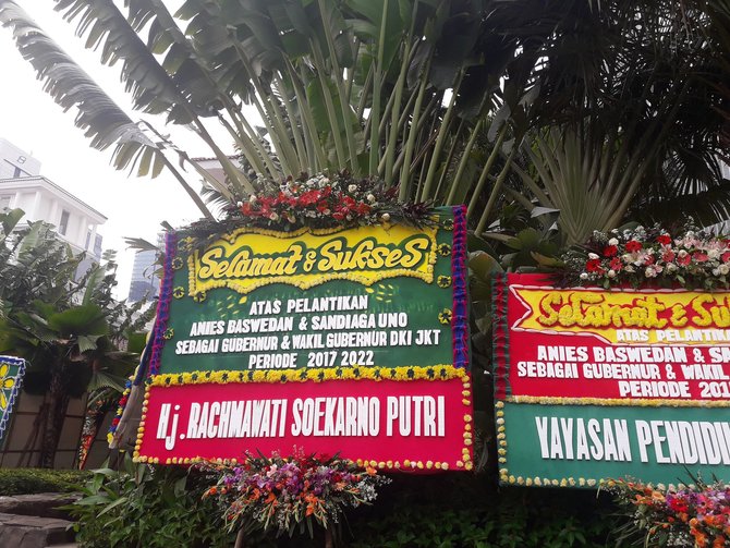 karangan bungan untuk anies sandi
