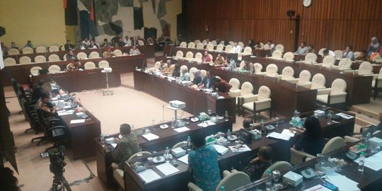 Komisi II DPR kembali undang 3 menteri bahas Perppu Ormas