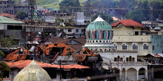 Militan Indonesia masih bertempur di Marawi usai dua 