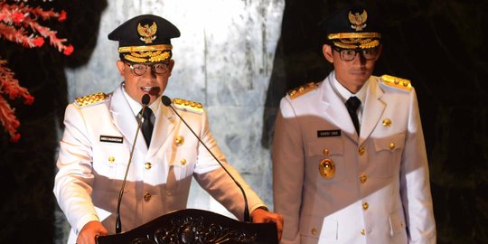 Pidato politik Gubernur Anies di depan DPRD ditunda hingga Rabu