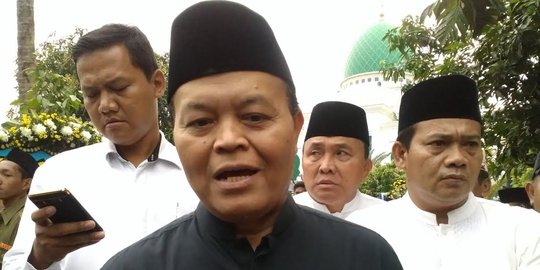 Hidayat Nur Wahid sebut Djarot ada dalam list undangan pelantikan Anies-Sandi