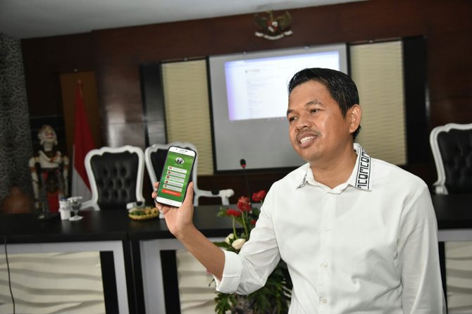 peluncuran aplikasi bursa kerja online bernama sampurasun bursa kerja oleh pemerintah kabupaten purwakarta