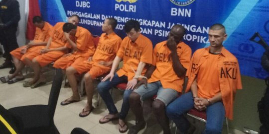 7 WNA ditangkap hendak selundupkan narkoba di Bandara Soekarno Hatta