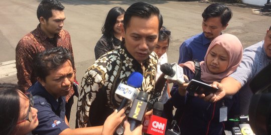 Jenguk ke Mako Brimob, Agus Yudhoyono bawa makanan ini untuk Ahok