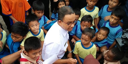 Anies pastikan KJP Plus berikan pendidikan gratis hingga SMA