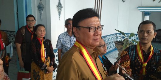 Menteri Tjahjo ingatkan Anies-Sandi belum bisa rombak SKPD