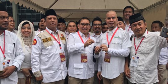 Jadi kader Gerindra, Ahmad Dhani bingung ikut Pileg atau cuma di DPP