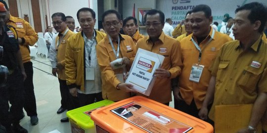 Dongkrak elektabilitas, Hanura disarankan sering 'nempel 