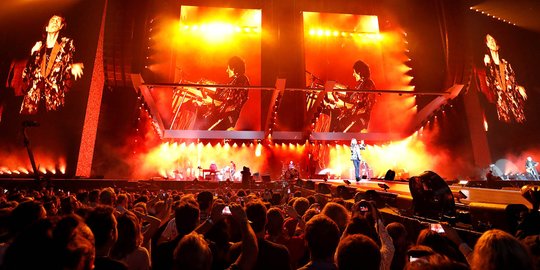 Aksi konser 'No Filter' The Rolling Stones gemparkan Prancis