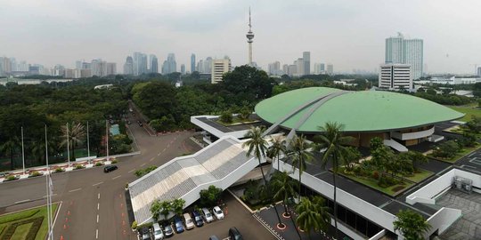 Hindari debat, beberapa fraksi minta rapat putusan Perppu Ormas ditunda