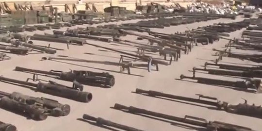 Militer Suriah temukan senjata buatan Israel dan NATO di markas ISIS