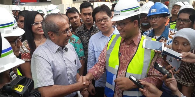 Anies-Sandi tinjau MRT di Fatmawati, pria ini langsung 