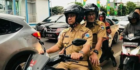 Anies-Sandi tak segan 'jiplak' cara Ahok