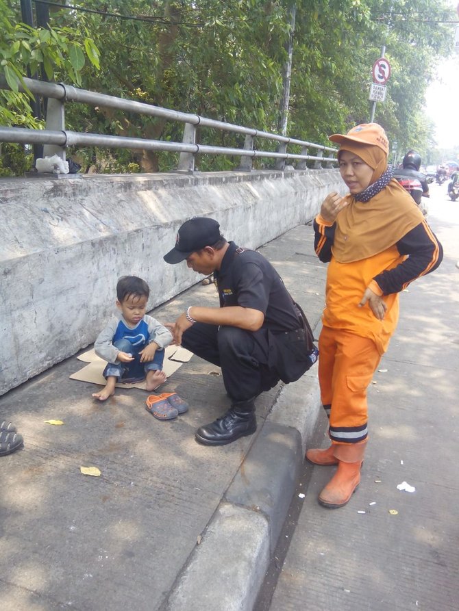 rafi bocah asal cilebut ditinggal di pasar rebo