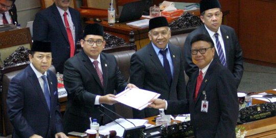 DPR resmi sahkan RUU Ormas