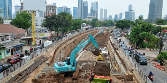 Penyelesaian proyek underpass Mampang-Kuningan terancam molor