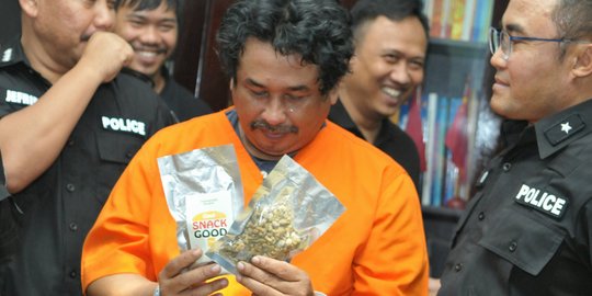 Pura-pura beli, polisi ciduk penjual narkoba magic mushroom di Bandung