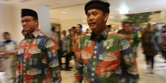 Pantun Sandiaga: Anak manis buah kedondong, Pak Pras dan Pak Anies baikan dong