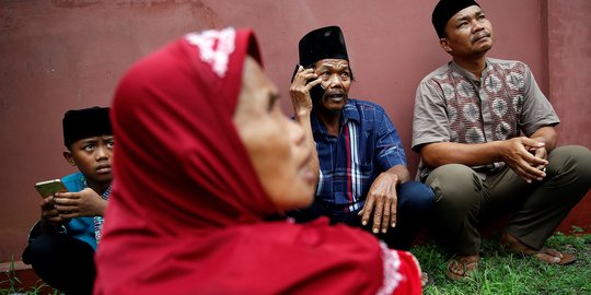 Gelisah kerabat menanti hasil DNA korban ledakan gudang petasan di Kosambi