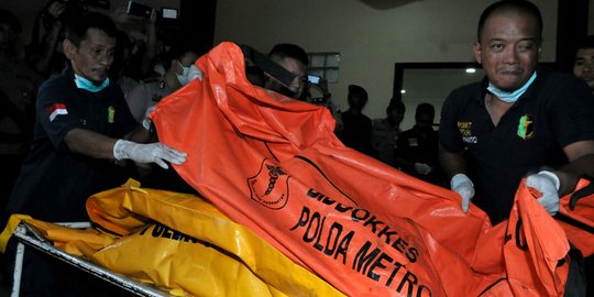 Malam ini, satu jenazah korban kebakaran gudang kembang api diserahkan ke keluarga