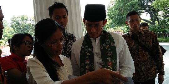 Ditolak warga, Sandi tetap ingin festival pantun Betawi digelar di tempat lain