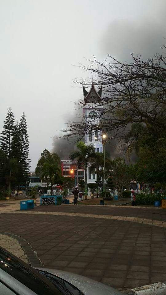 kebakaran pasar atas bukittinggi