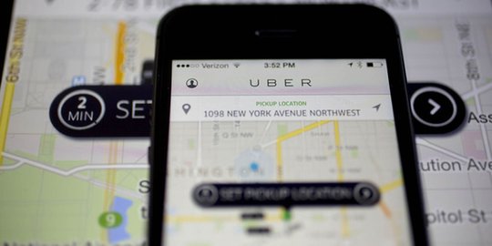 Uber akan bebani pelanggan biaya tambahan jika titik penjemputan lebih dari 8 menit