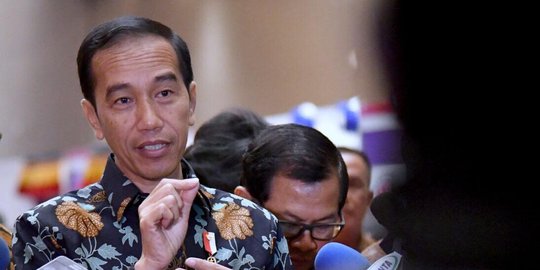 Bertemu petani lokal, Jokowi janji buat aturan tembakau 
