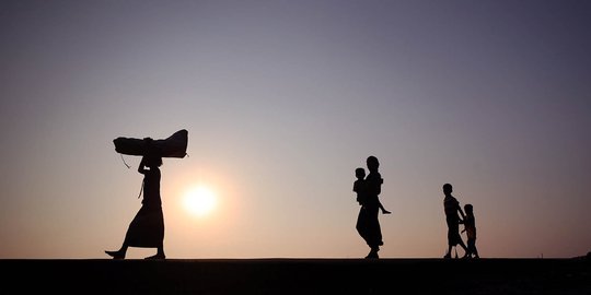 Menghayati sunrise di kamp pengungsi Rohingya