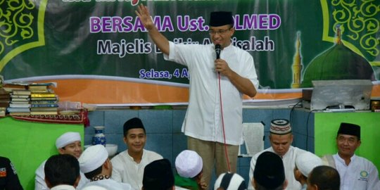 Menantang Anies tak cuma tutup Alexis