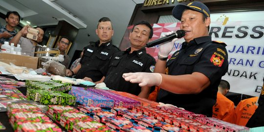 Polisi gandeng Bea Cukai ungkap peredaran liquid vape ganja asal Belanda