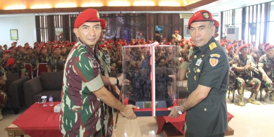 Pengarahan terakhir Letjen Hinsa Siburian untuk prajurit Sat-81 Kopassus