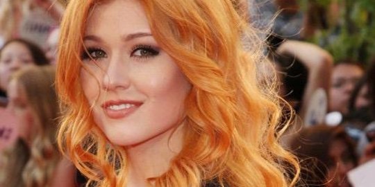 9 aktris berambut merah yang tengah bersinar di hollywood