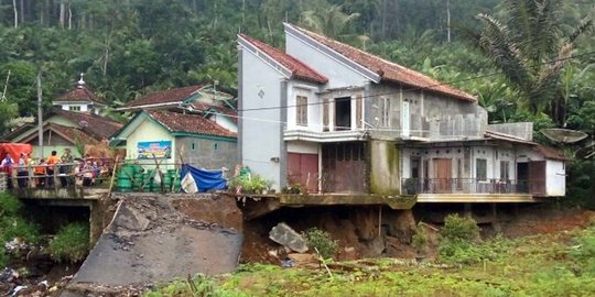 Sebulan terjadi 40 bencana, Banjarnegara tetapkan masa darurat